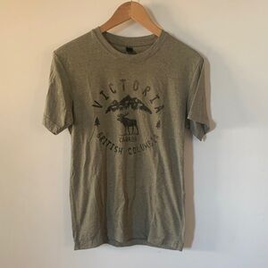 Victoria British Columbia Olive Graphic Men’s T-Shirt